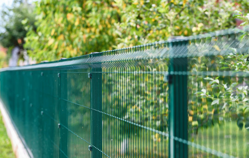 Metal-fencing-green Metal fencing green